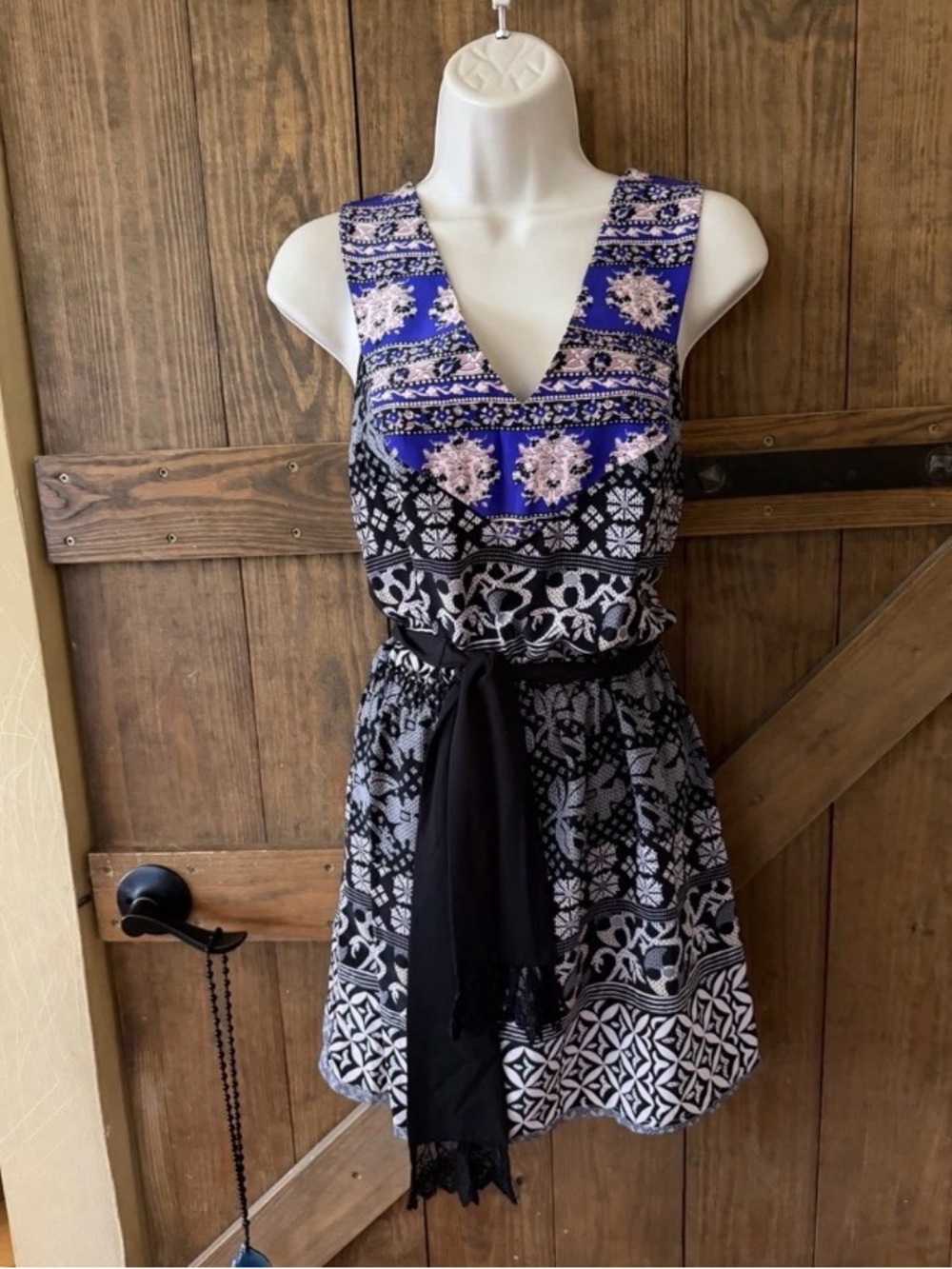 Anthropology Sunner Sleeveless Patterned Mini Dress in Black, White & Blue, Silk